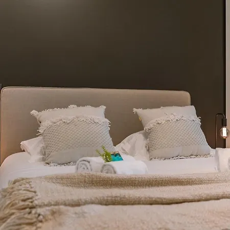 Beautiful For 6 Persons On Top Location In * Ghent